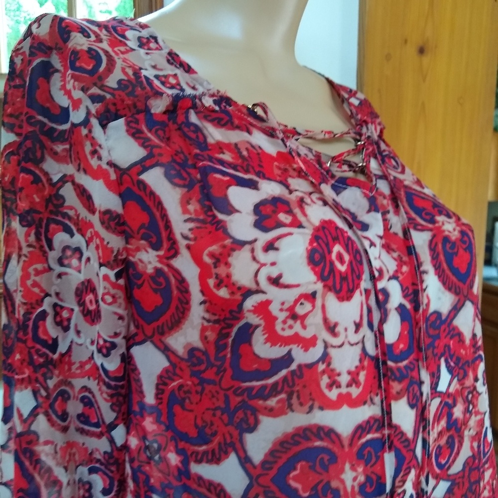 😉SOLD😉Daisy Fuentes Size XS.Red and Navy. I ❤️ Bundles. CLOSING CLOSET - Picture 3 of 8